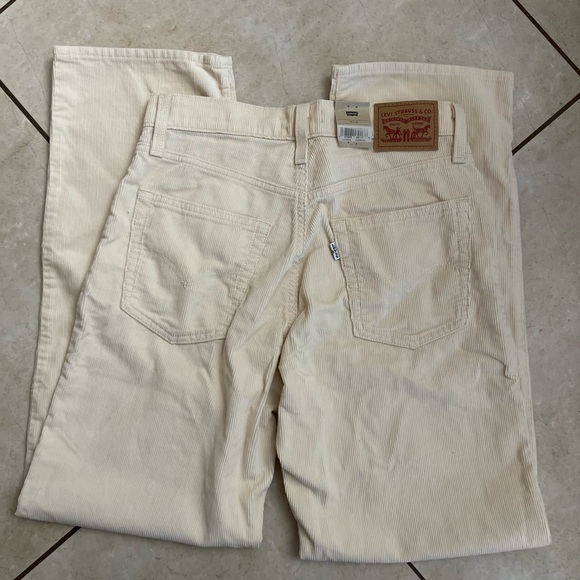 NWT Levi's Women's 94 Baggy Jeans (white swan-corduroy) size 25 - Picture 6 of 8